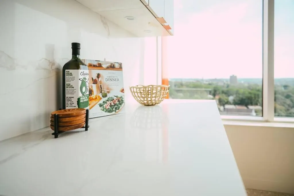 New - Luxury 2Br Penthouse Apt In Central Halifax