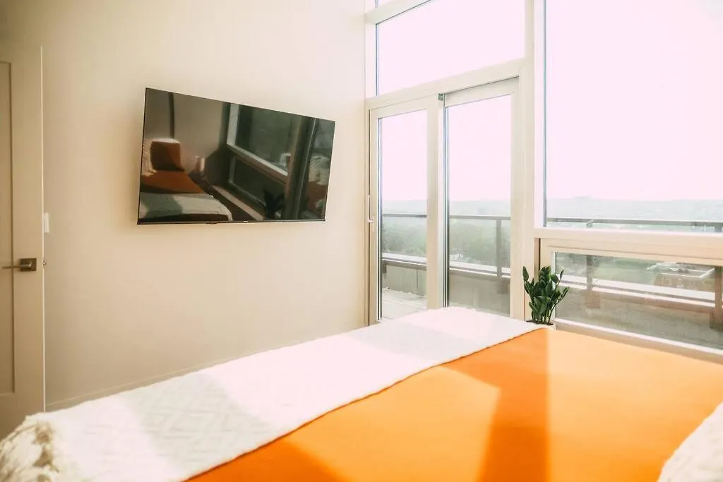New - Luxury 2Br Penthouse Apt In Central Halifax